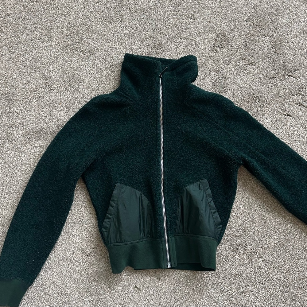 Size 4 beautiful green fuzzy lululemon bomber-style jacket